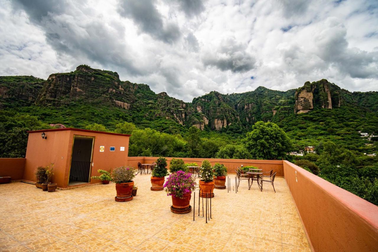 La Piramide Del Tepozteco Hotel Tepoztlan Exterior photo